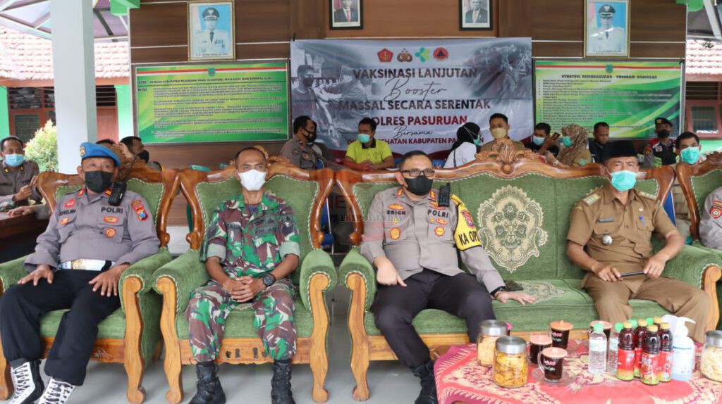 Kapolres Pasuruan didukung Tiga Pilar Kecamatan Pasrepan Maksimalkan Vaksinasi Booster