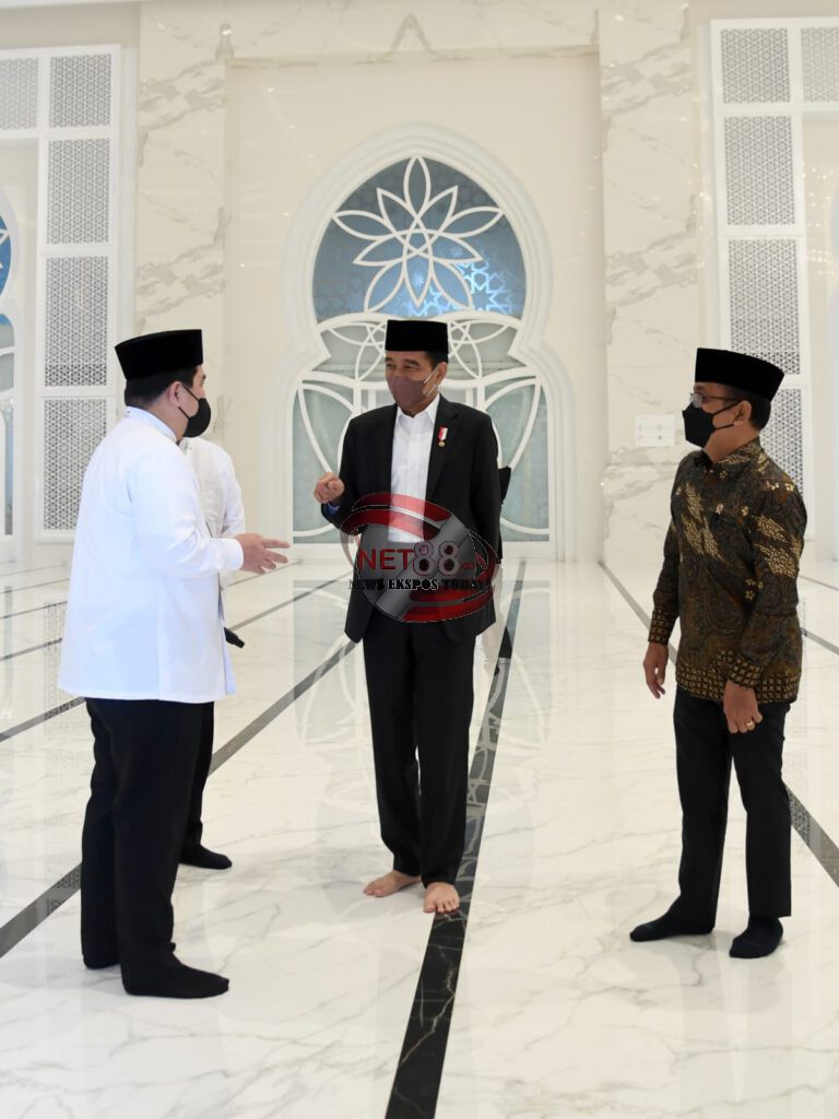 Resmikan Masjid At-Thohir, Presiden: Manfaatkan untuk Tingkatkan Wawasan Keislaman