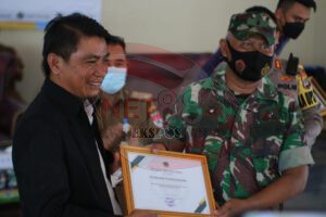 PWI Mesuji Berikan Penghargaan Kepada Kodim 0426 Tulang Bawang