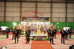 Dengan Anggun Bupati Winarti Buka Acara Grand Final Pemilihan Muli Menganai Tulang Bawang 2022