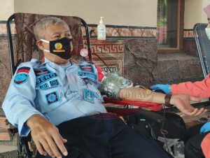 Hari Bakti Pemasyarakatan ke 58, Lapas Pamekasan Lakukan Giat Donor Darah