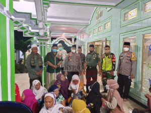 Kapolsek Tenggarang Lakukan Safari Tarawih dan Pelaksanaan Vaksinasi Usai Tarawih