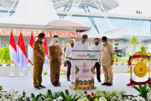 Resmikan Bandara Trunojoyo, Presiden: Tingkatkan Konektivitas Pulau-Pulau Sekitar Madura