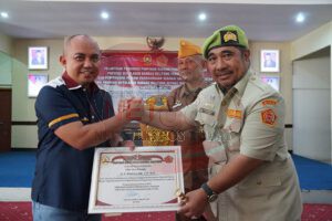 Wali Kota Molen Terima Penganugerahan Anggota Kehormatan PD Pemuda Panca Marga Pada Pelantikan Pengda PPM Babel