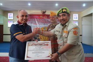 Wali Kota Molen Terima Penganugerahan Anggota Kehormatan PD Pemuda Panca Marga Pada Pelantikan Pengda PPM Babel