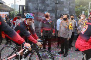 HUT Bhayangkara, Ribuan Warga Semarang Meriahkan Sepeda Santai