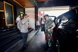 Kapolda Jatim Menerima Sambut Hangat Kunjungan Kehormatan Panglima Divisi Infanteri 2/Kostrad