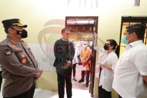 Ditreskrimum Polda Jatim bersama Tim Inafis dan Satreskrim Polres Batu Lakukan Olah TKP Sekolah SPI Kota Batu