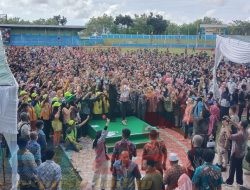 Dihadapan Ribuan Tenaga Honorer, Wali Kota Molen Terangkan Informasi Valid Terkait Isu Penghapusan Tenaga Honorer Di Lingkungan Pemerintahan