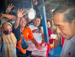 Puluhan Tahun Tak Dikunjungi Presiden, Warga Tanimbar Antusias Sambut Jokowi