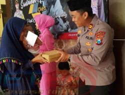 Giat Bhaksos Polsek Banyuates Berikan Santunan Untuk Anak Yatim