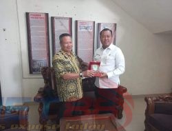 Sekretaris DPRD Kota Pangkalpinang Menerima Penghargaan Kebudayaan