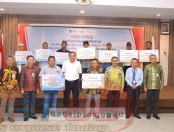 Kukuhkan Tim PAKD, Pj Gubernur Inginkan Akses Keuangan Seluasnya Bagi Masyarakat