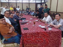 Ketum PJI Bukber Bersama Relawan Erick Thohir