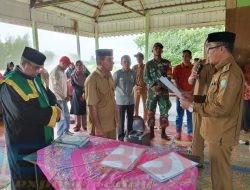 Lantik Pj Kades, Camat Teupah Barat Mukhsin : Agar Mampu Memberikan Pelayanan Terbaik Bagi Warga