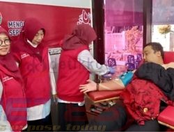 HUT PMI ke 78 Seluruh Karyawan Dinsos P3A Sumenep Jadi Pendonor Darah