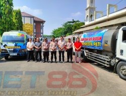 Sejumlah Desa Dilanda Kekeringan, Kasatreskrim Polresta Pati Turunkan 10 Tangki Air Bersih