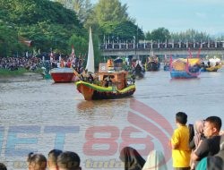 Ajang PKA-8, Perahu Hias Aceh Barat Raih Juara Pertama
