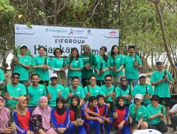 Kurangi Polusi Udara, FIFGroup dan LindungiHutan Tanam 2.326 Mangrove di Pulau Pari