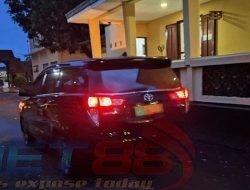 Terlihat Mobil Kajari Masuk Ke Mako Polres, Ada Apa ?