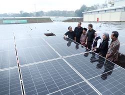 Mendukung Transformasi Ekonomi Hijau, Sampoerna Resmikan 10.550 Panel Surya di Pasuruan