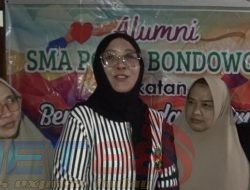 Alumni SMA PGRI 2 Bondowoso Bagikan Ratusan Nasi Kotak