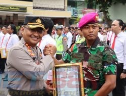Kapolres Lumajang Beri Reward Anggota Marinir yang Bantu Ungkap Kasus PMII Ilegal