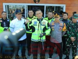 Kapolda Jatim Cek Kesiapan Ops Lilin Semeru dan Jalur Pantura Surabaya Banyuwangi dengan Patroli Bermotor
