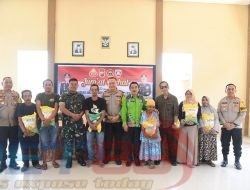 Antusias Warga Desa Pancoran Mengikuti Jumat Curhat yang Diadakan Oleh Polres Bondowoso