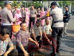 35 Personil Polres Sampang Naik Pangkat