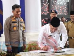 Brimob Polda Jatim Terima Hibah Tanah Dari Pemkab Sampang