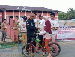 Dukung Program Prabowo-Gibran, Projo Simeulue Bagikan Roti dan Susu Gratis Bagi Warga