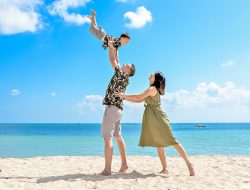 Liburan Keluarga di Pulau Dewata dengan Paket Menginap Seru dari Grand Mercure Bali Seminyak.