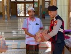Program Padi Berkah, Samapta Polres Situbondo Berikan Bantuan di Ponpes Nurul Huda
