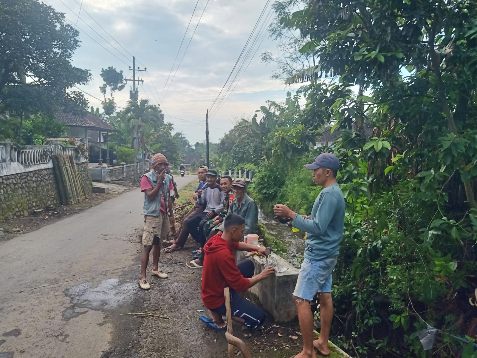 Babinsa Wonosari Kec. Grujugan, Motor Penggerak Karya Bhakti Warga