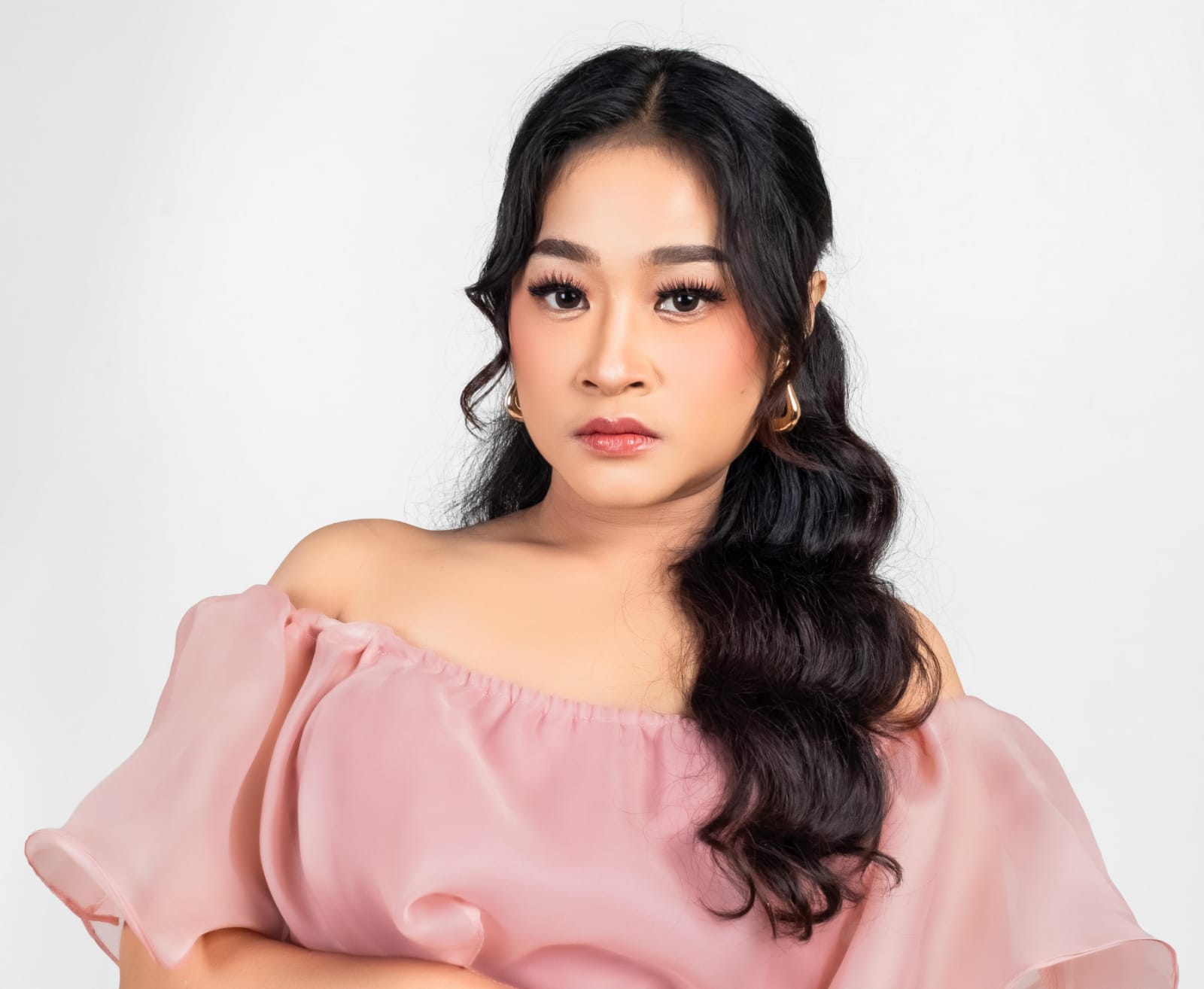 “Tak Anggap Ada”, Curahan Hati Lia Rose untuk Cinta yang Bertepuk Sebelah Tangan